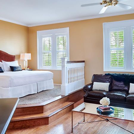 Inn At Carnall Hall Fayetteville Ngoại thất bức ảnh
