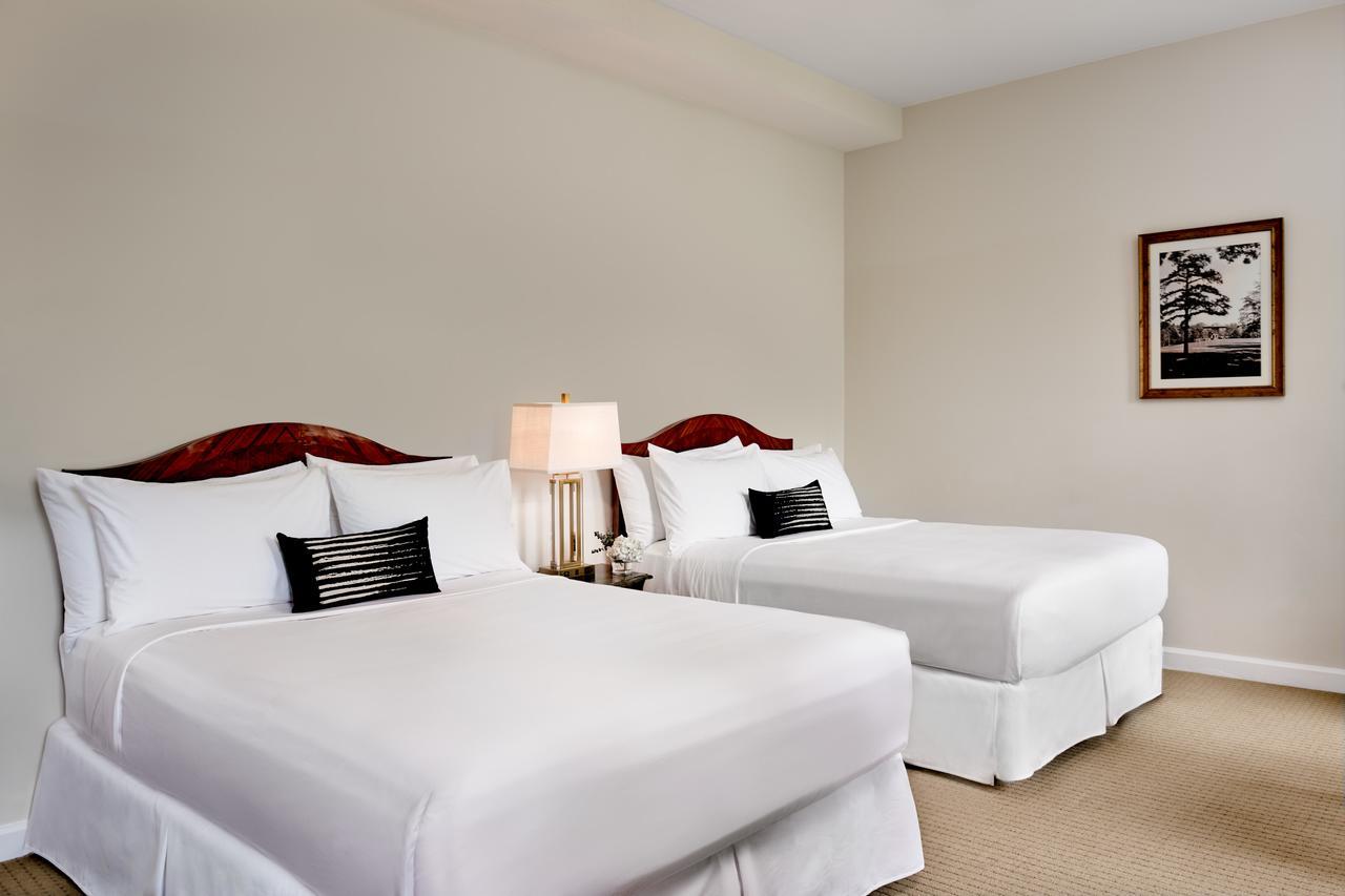 Inn At Carnall Hall Fayetteville Ngoại thất bức ảnh