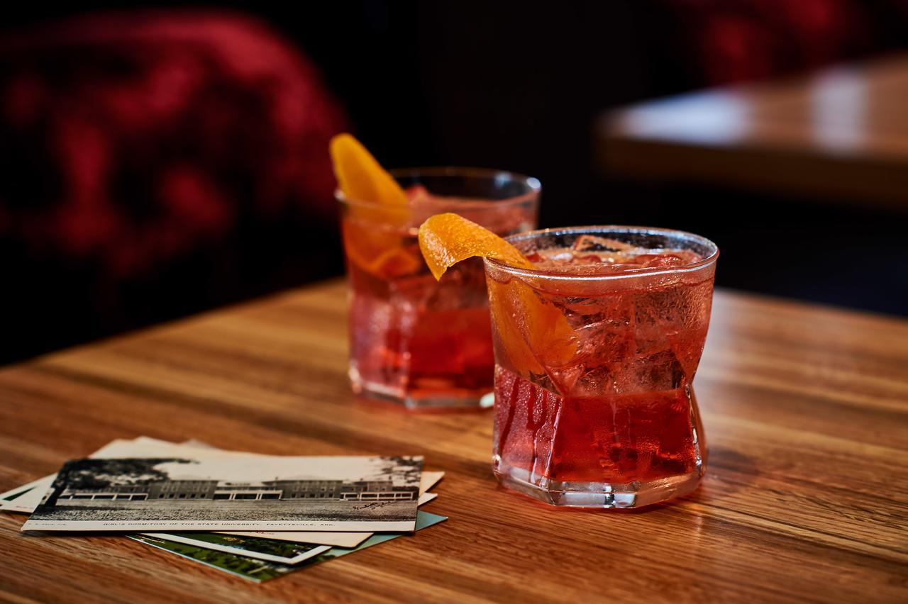 Inn At Carnall Hall Fayetteville Ngoại thất bức ảnh